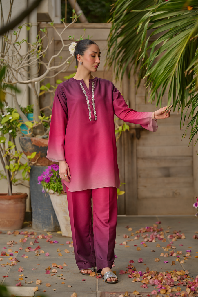 Buy dresses online Pakistan