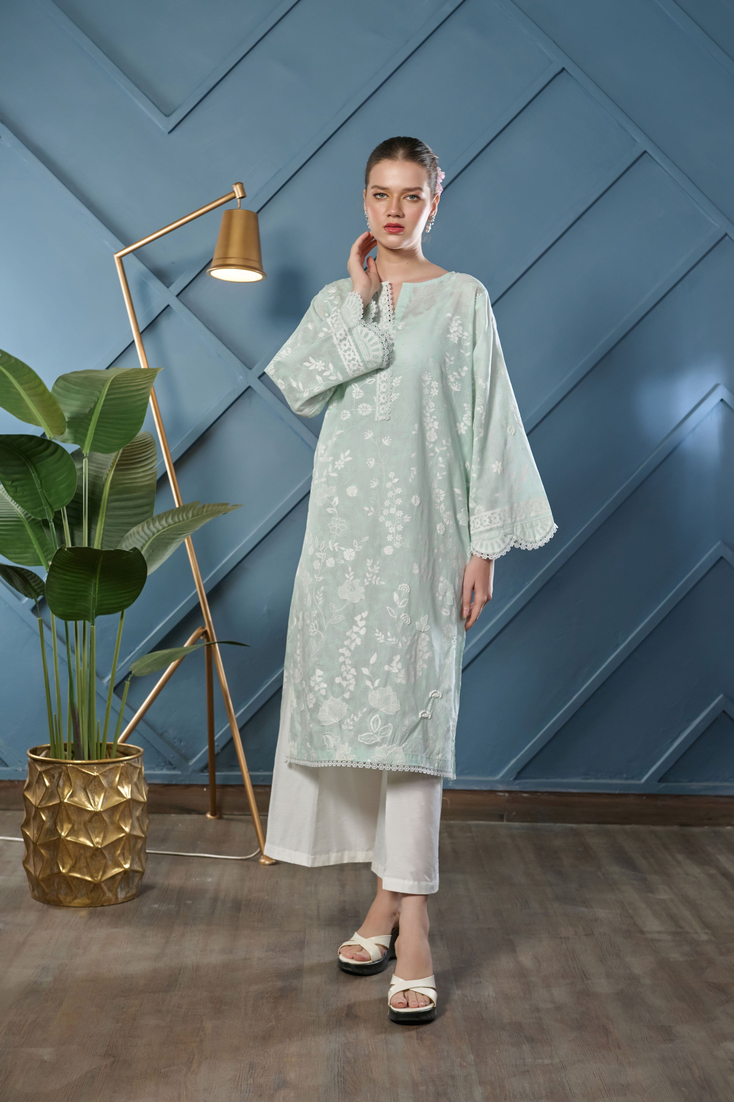 Pastel lily - cocoon-pk