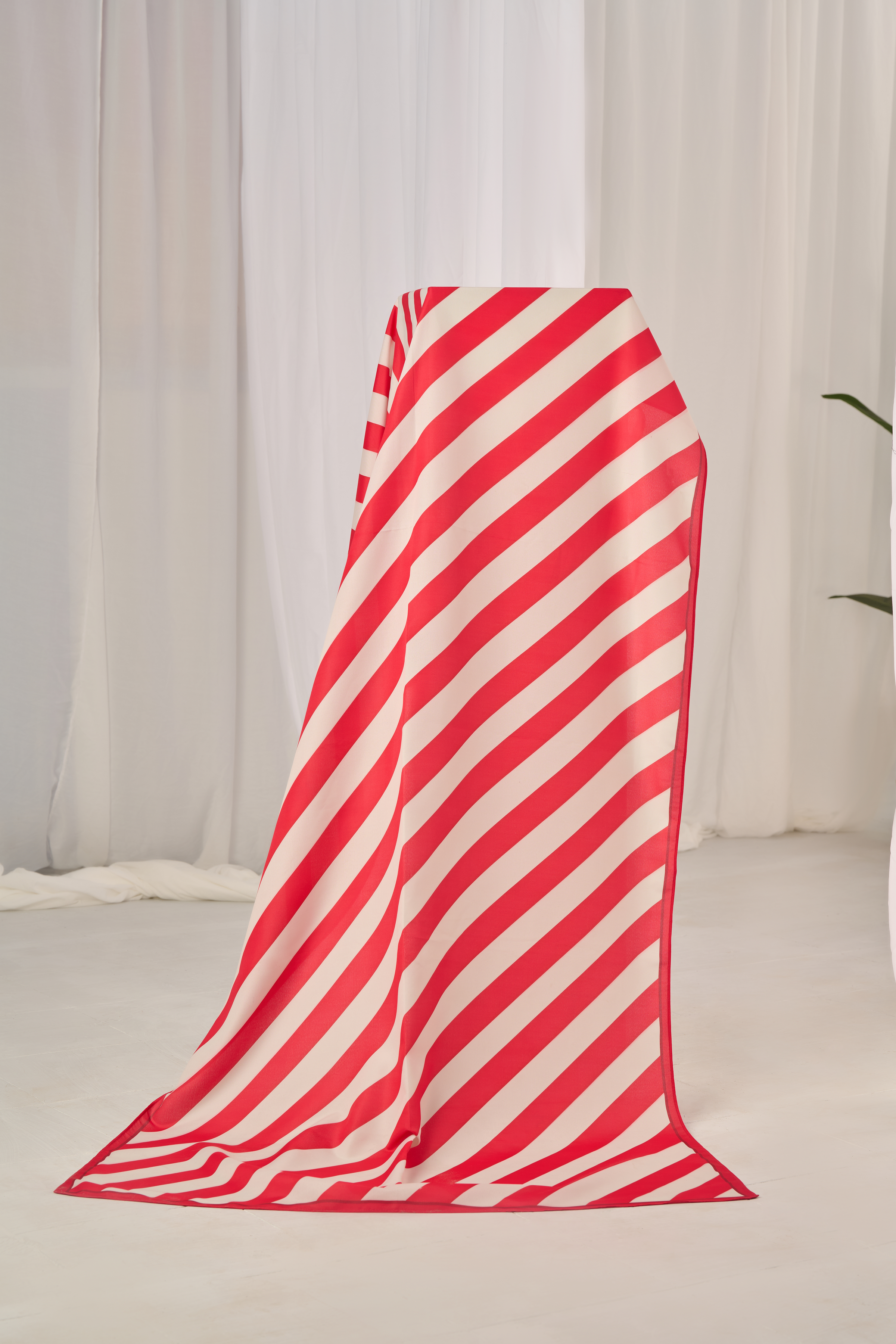 Red Coral Duppatta - cocoon-pk