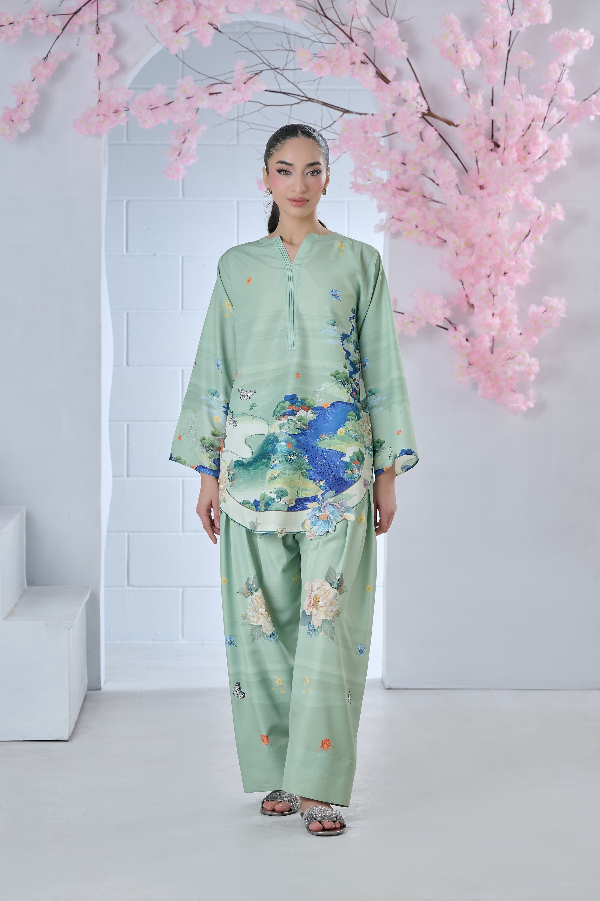 Oriental Escape 2-Piece