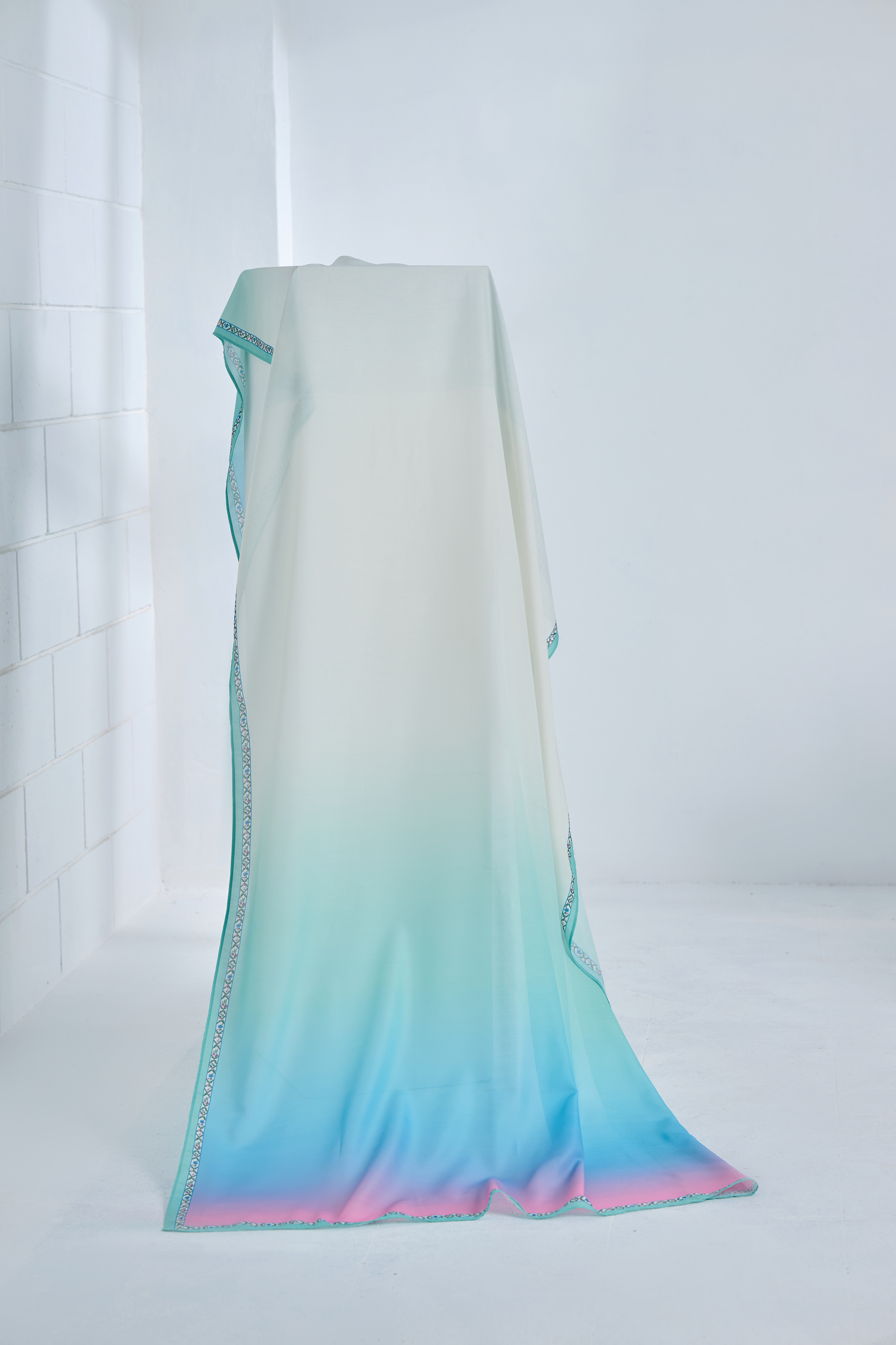 Bloom Ombre Kaftan Dupatta