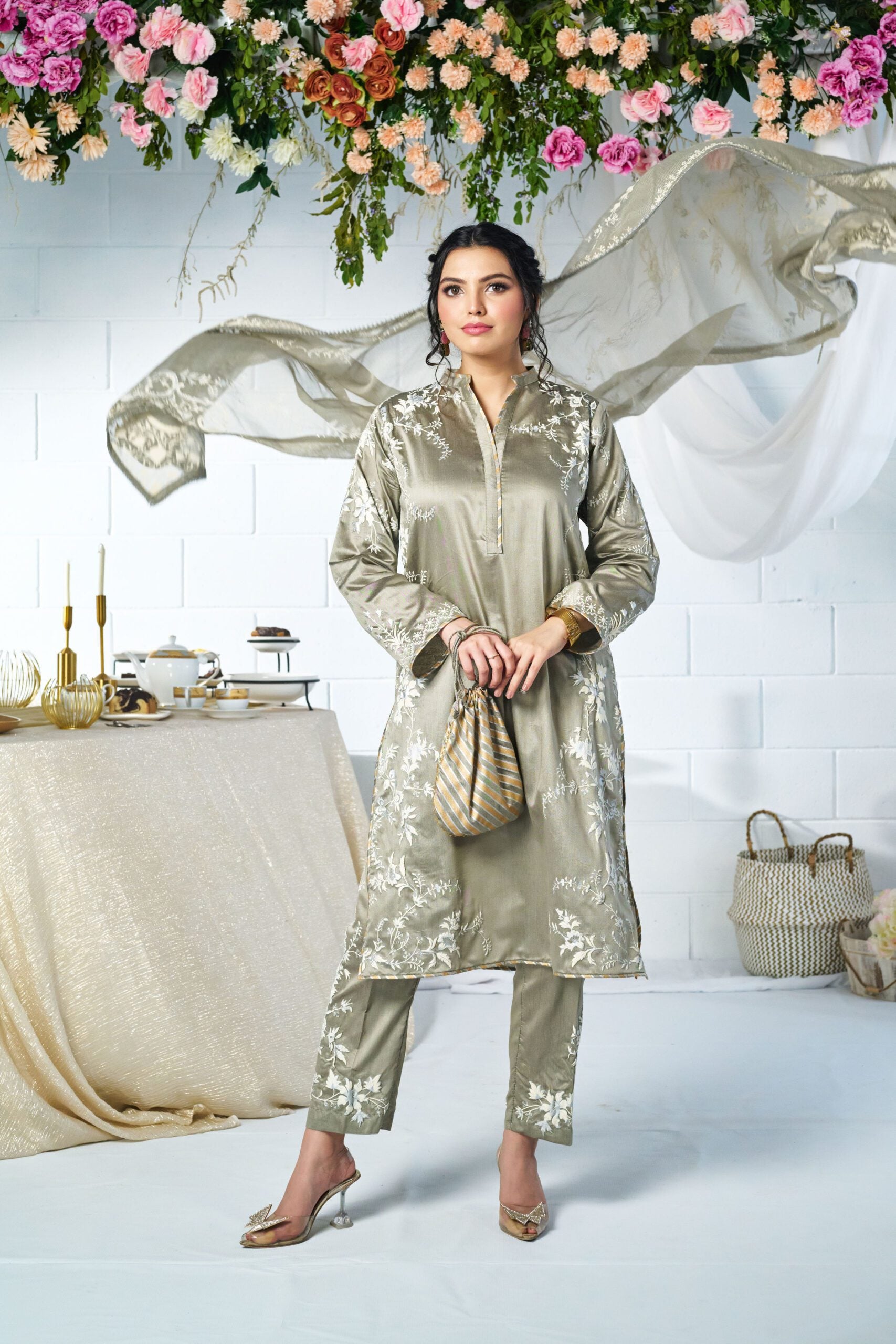 Silver Beam - cocoon-pk