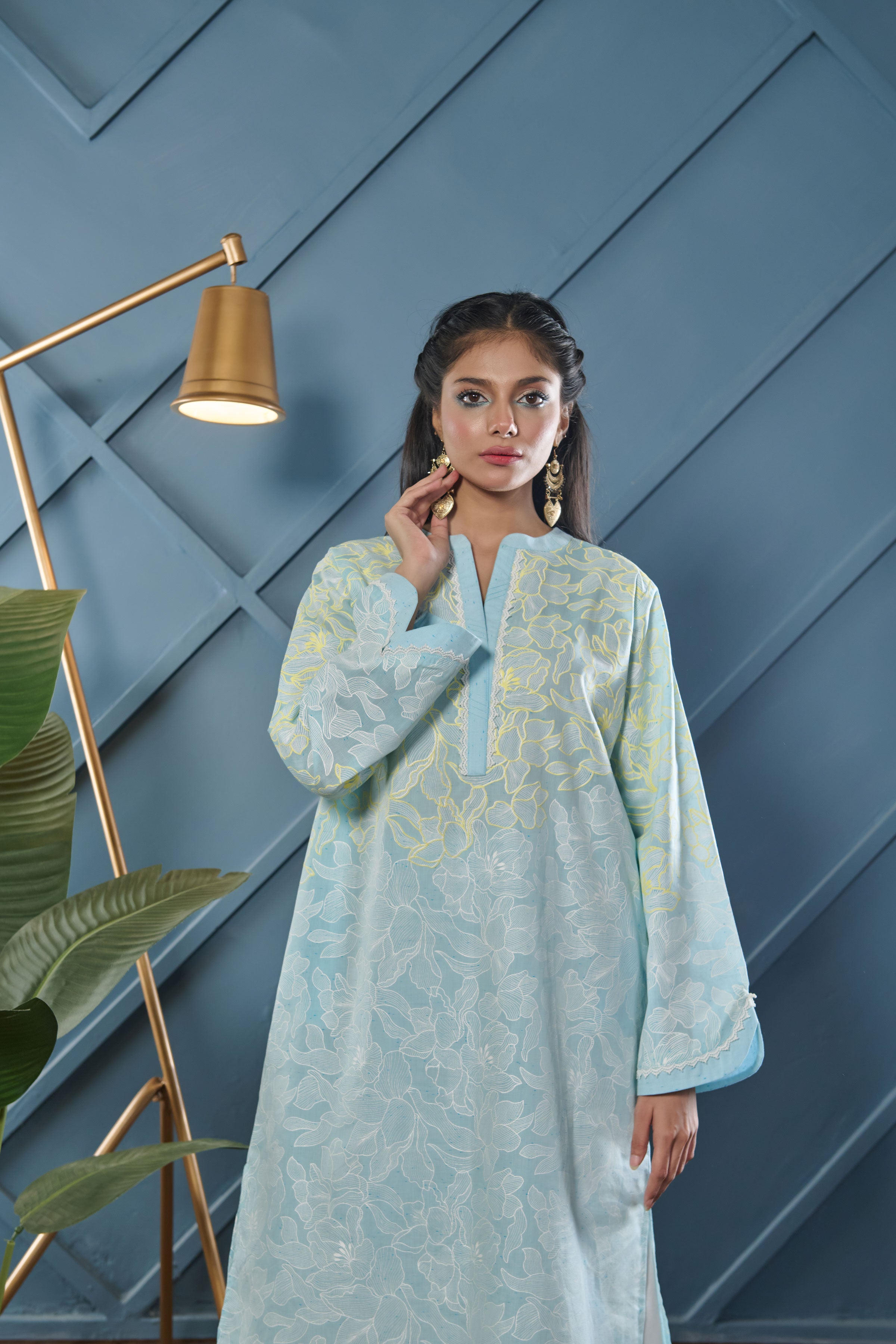 Neon petal - cocoon-pk