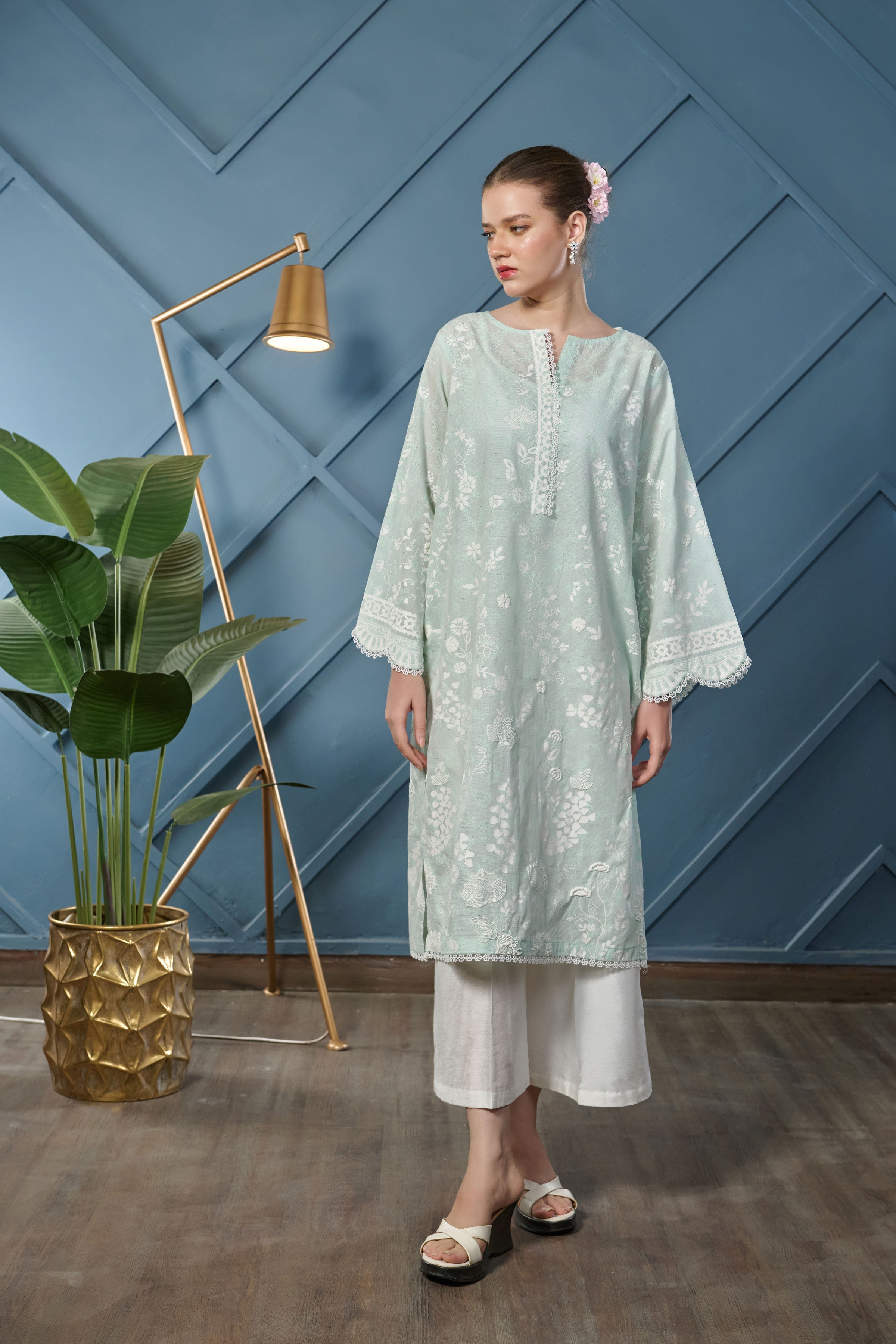 Pastel lily - cocoon-pk